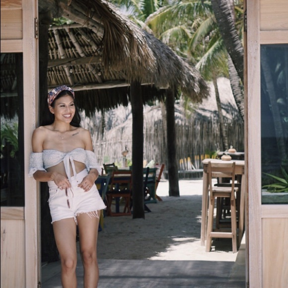 Meet your Posher, Amanda - Picture 4 of 5